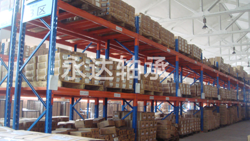 成品庫(kù).jpg