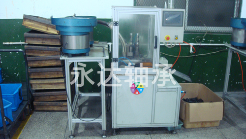 自動裝針機.jpg
